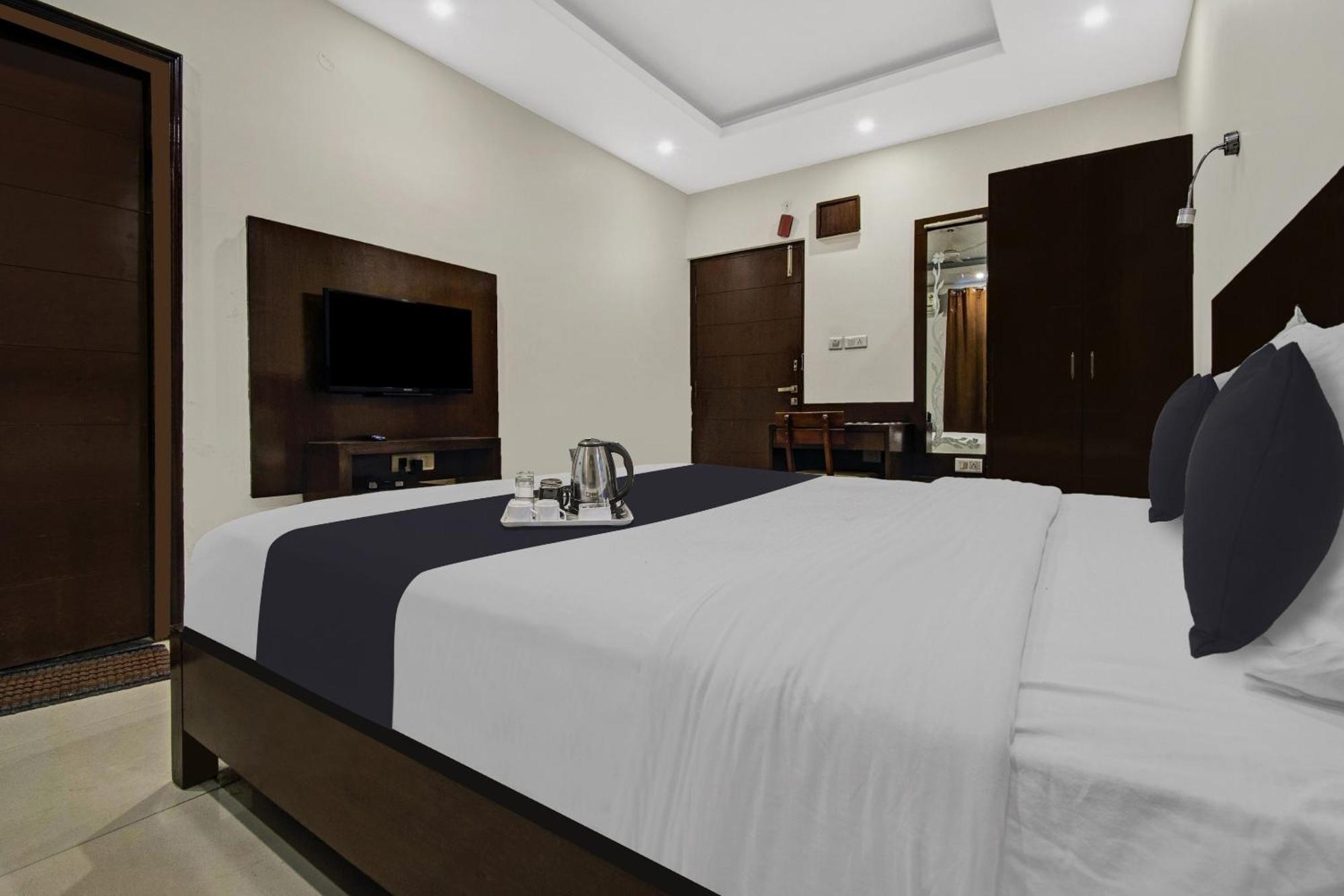 Townhouse Oak Hotel Heritage Heights Jaipur Ngoại thất bức ảnh