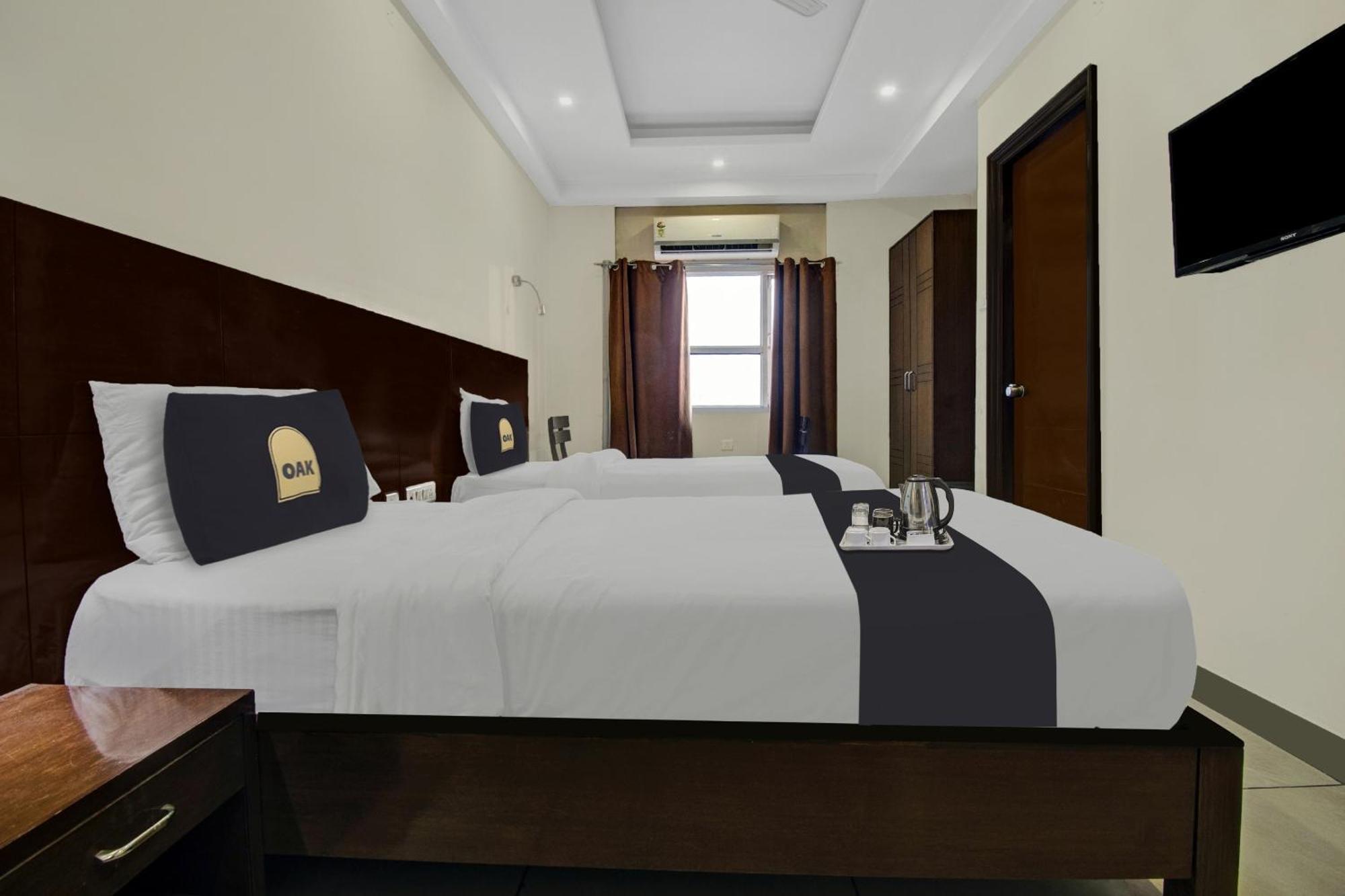 Townhouse Oak Hotel Heritage Heights Jaipur Ngoại thất bức ảnh